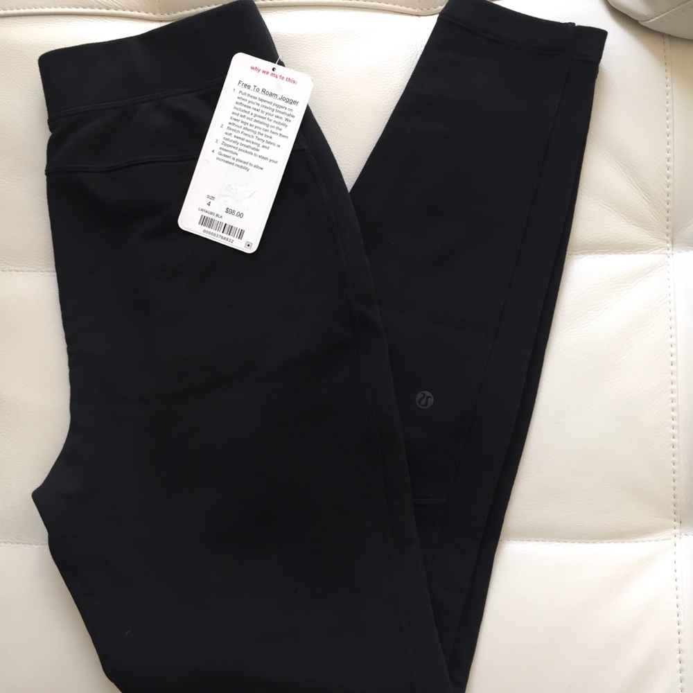 NWT BLACK LULULEMON FREE TO ROAM JOGGER - - 4 6 8 - Picture 4 of 7